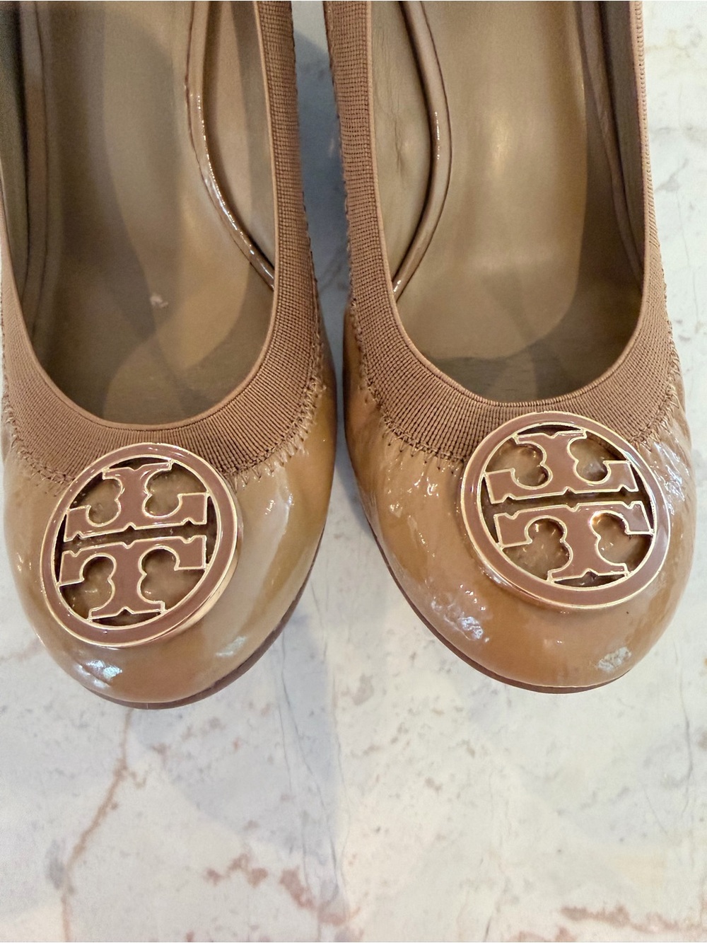 Tory Burch Caroline Wedge - Picture 2 of 7